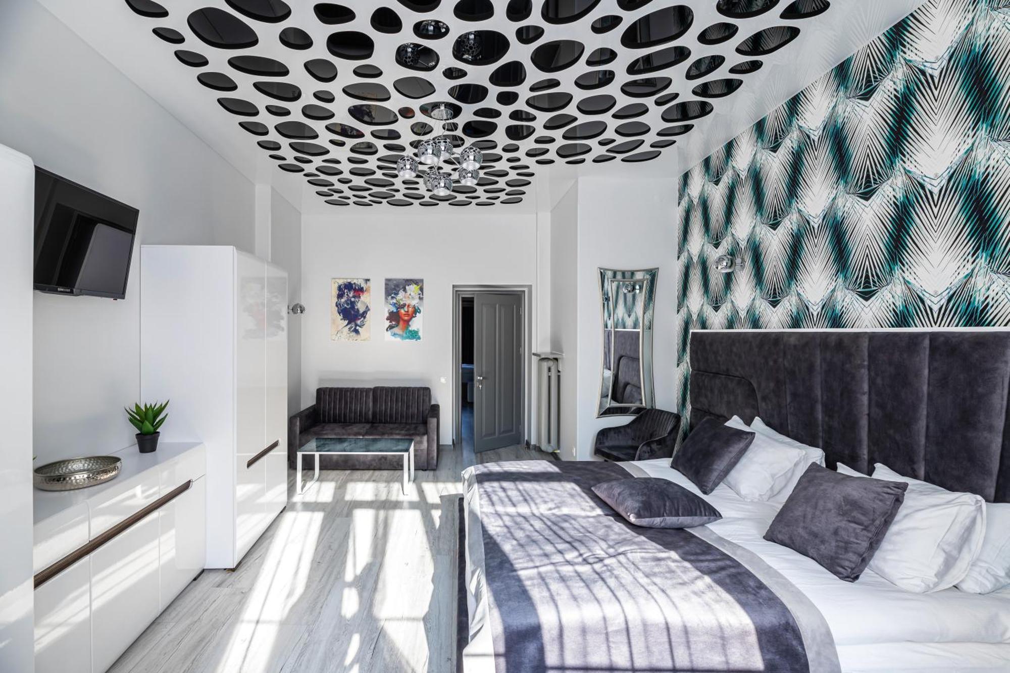 2 Bedrooms Apartments Levia 2 Lviv Exterior photo