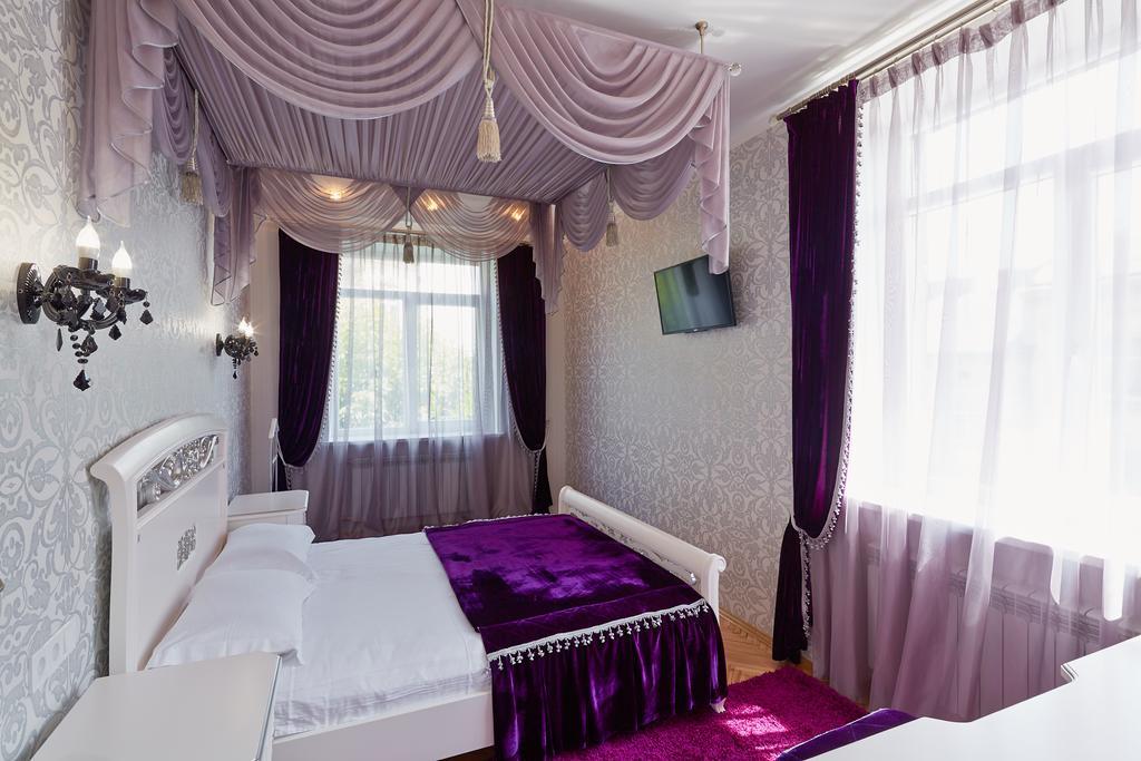 2 Bedrooms Apartments Levia 2 Lviv Room photo